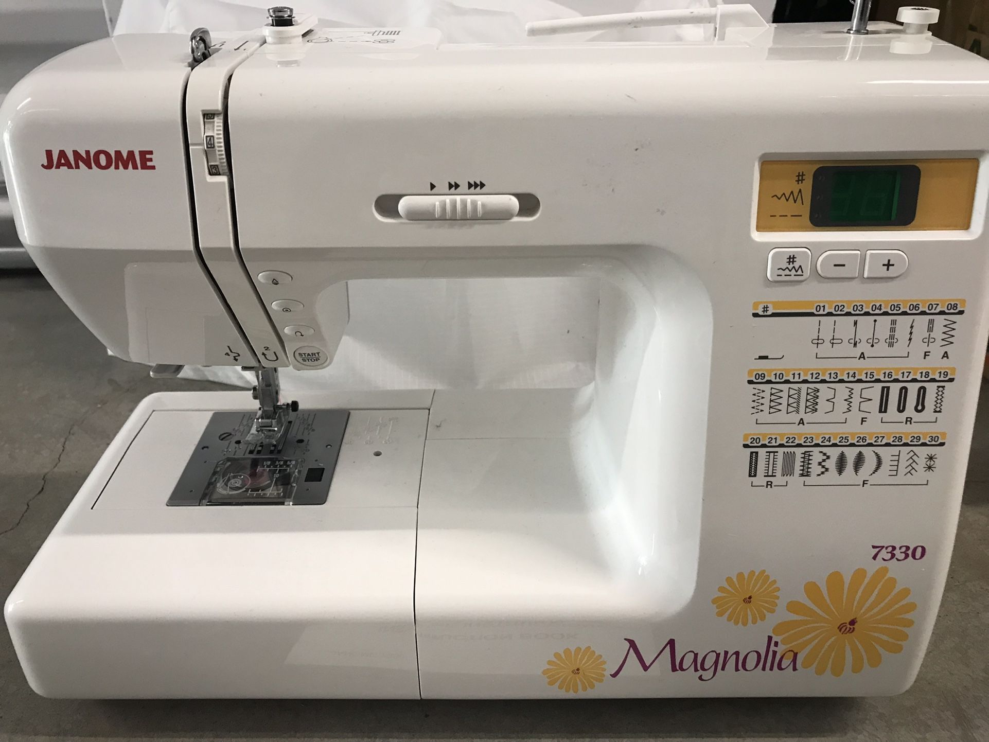 Janome Magnolia 7330 Sewing Machine - Perfect Condition!