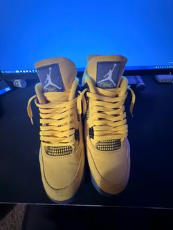 Jordan 4 lightnings