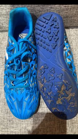 Cleats size 5