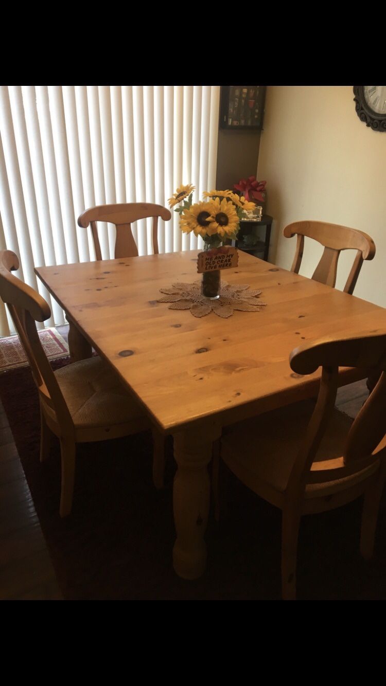 Solid, Knotty Pine Kitchen Table With Chairs