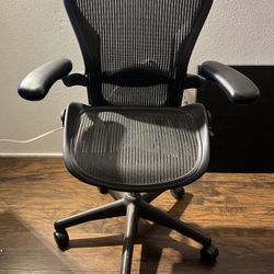 Herman Miller Aeron (Size: B) - Ergonomic Office Gaming Desk Chair