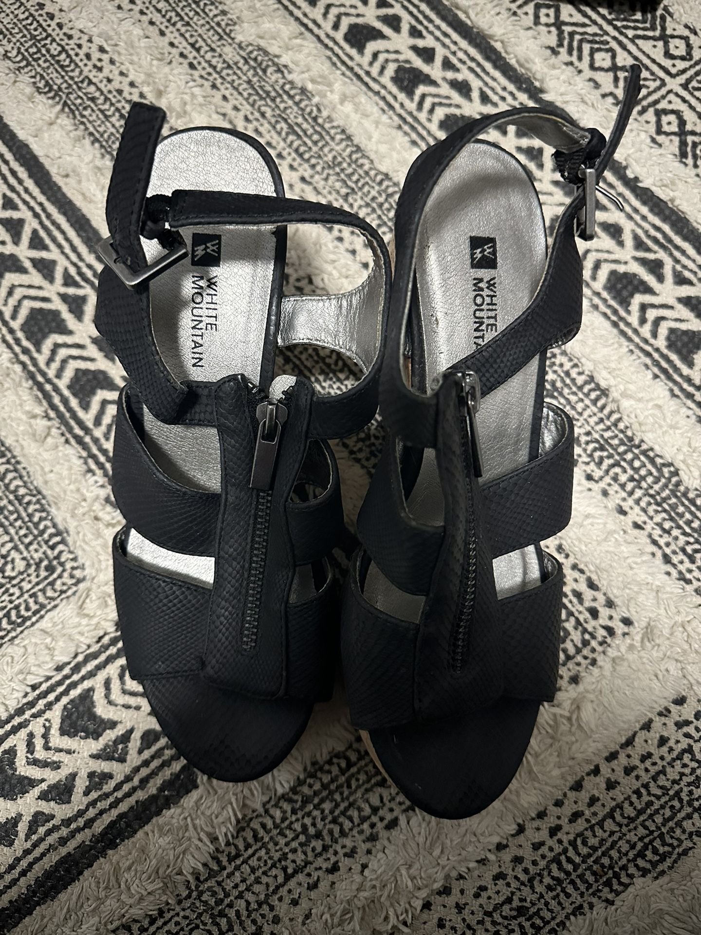 Black White Mountain Wedge Sandals