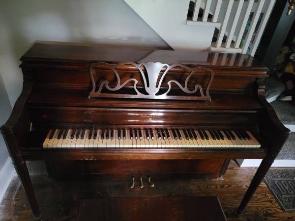 Vintage Piano