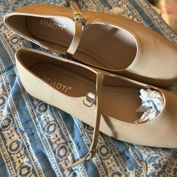 Women’s Shoes