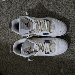 ⚪🔵 Jordan 4 “Military Blue” (Size 13)