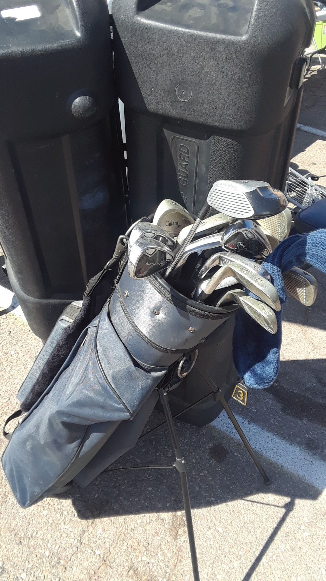 Ladies galant 5500 golf club set with nickent wedges comes with tour bag and golf guard rolling hard case