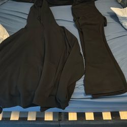 Black Two Peace Stack Sweats And Sweater 