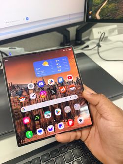 Samsung Galaxy Z Fold 6 256 GB Factory Unlocked