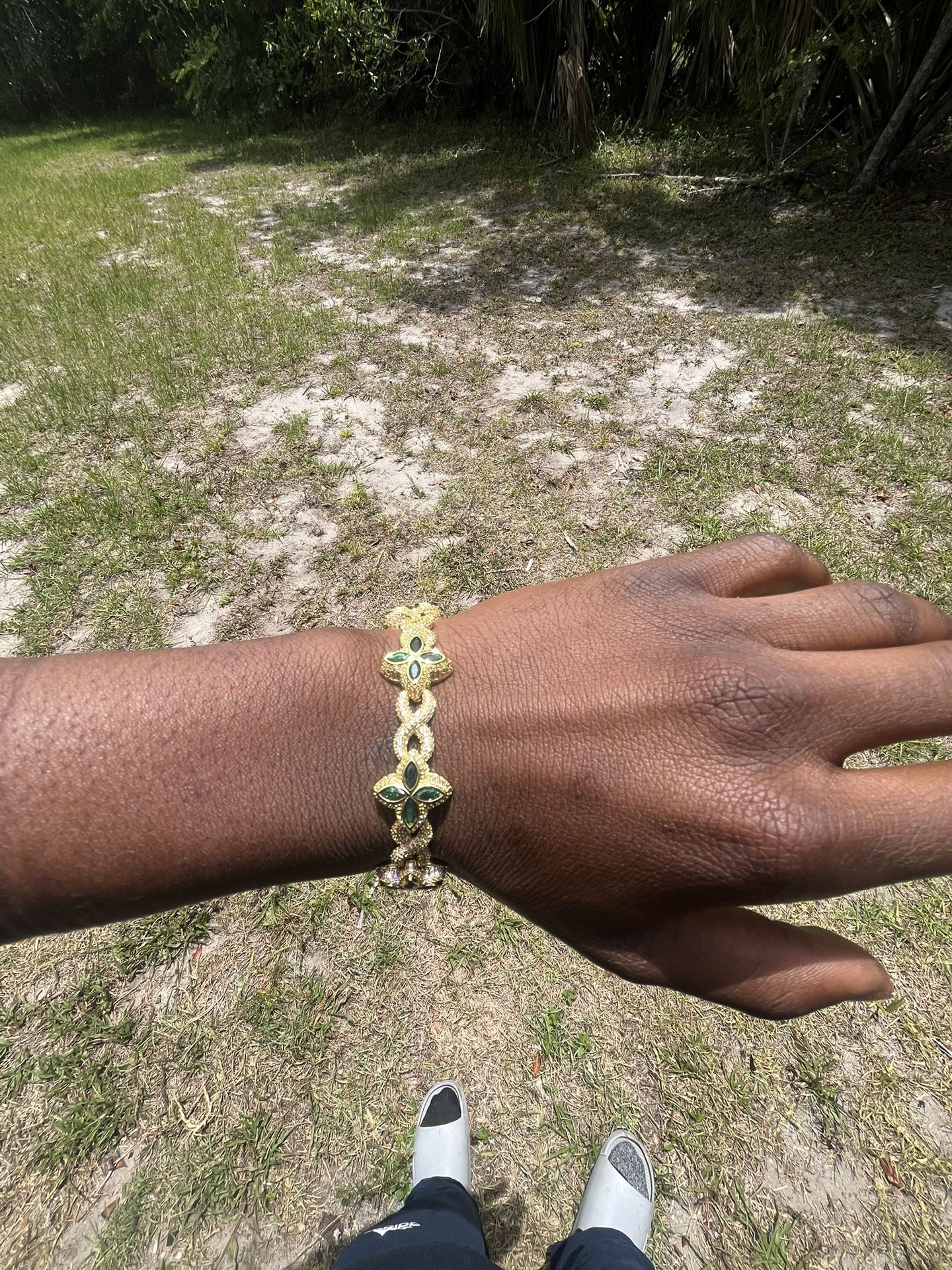 MOISSANITE FLOWER BRACELET
