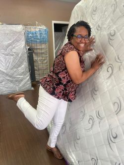 Queen Size Blowout Sale Of High Quality Mattresses With Warranty