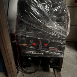 Lincoln Electric Precision Tig 225 Welder 