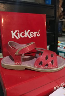 Kickers Coconut Silver Sandals girls 10.5