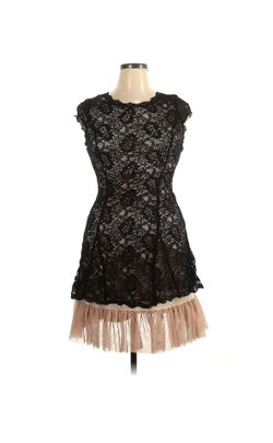 Jessica Simpson Knee Length Lace Dress
