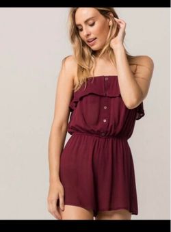 Women’s Burgundy Strapless Ruffle Romper Size Large
