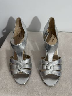 Platinum Silver Strappy Heels Sz 8.5 M 
