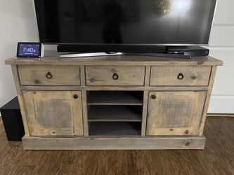 Tv table vintage,,,♥️🤍 