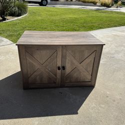 Hidden litter box