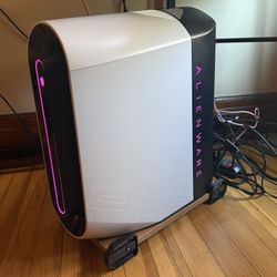 Alienware Aurora R10