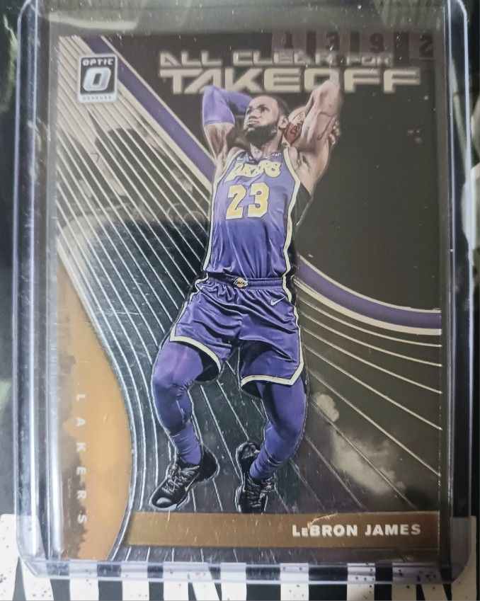 Super Nice Lot Of 5 LeBron James Cards