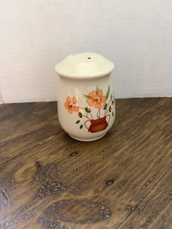 Vintage Pepper Shaker Floral Design missing plug