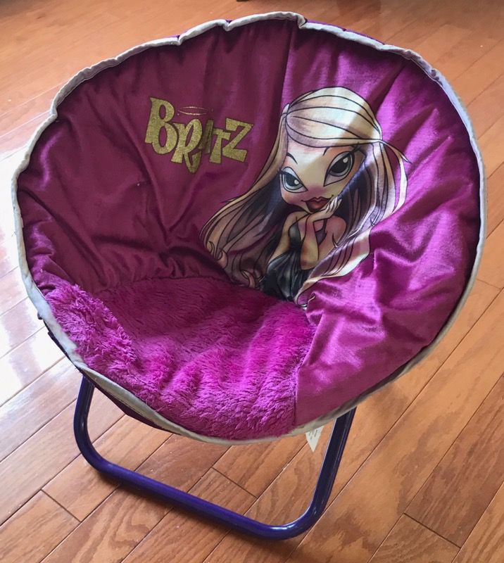 Bratz round saucer chair