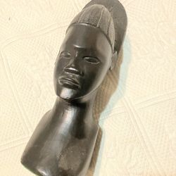 Beautiful African Art.    Approximately 12 “ High.