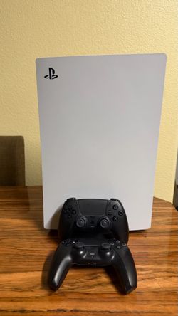 Ps5 + 2 controllers - like New - Optional Monitor OBO
