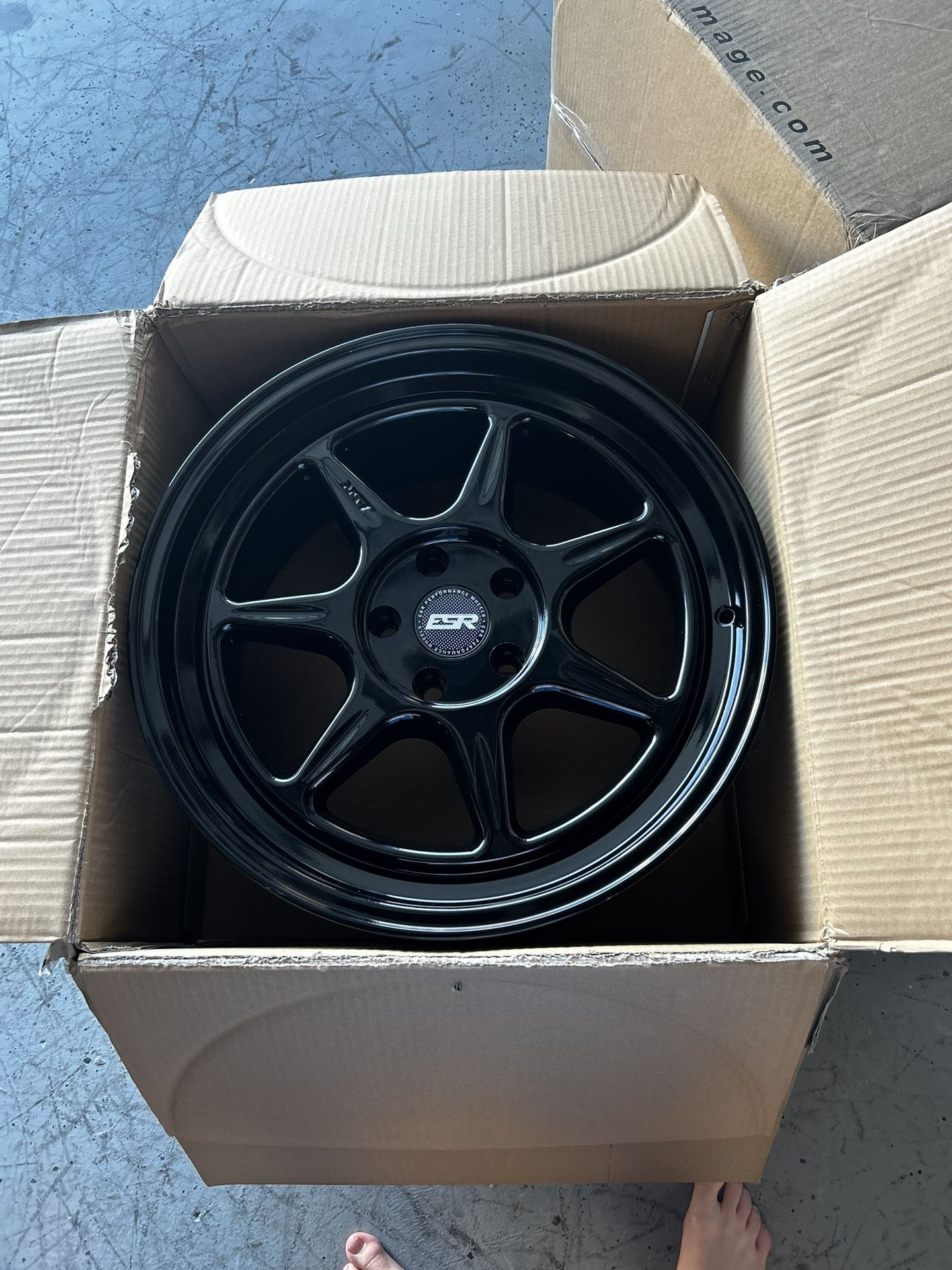 Esr Cr7 Gloss Black Wheels + Pilot Sport 4 Tires (Michelin)