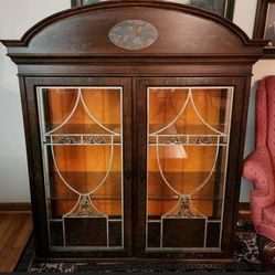 Drexel heritage Hand Painted China Cabinet - $675 (Dearborn)



