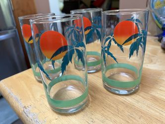 Vintage Palm Tree Glasses - New