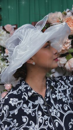 White tulle hat
