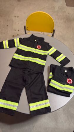 2 kids fire fighters Halloween costumes