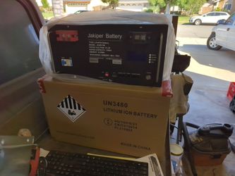 1 New Jakiper Solar Back Up Batteries