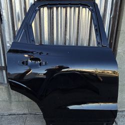 2018 2019 2020 2021 2022 2023 VOLVO XC60 RIGHT REAR PASSENGER DOOR 