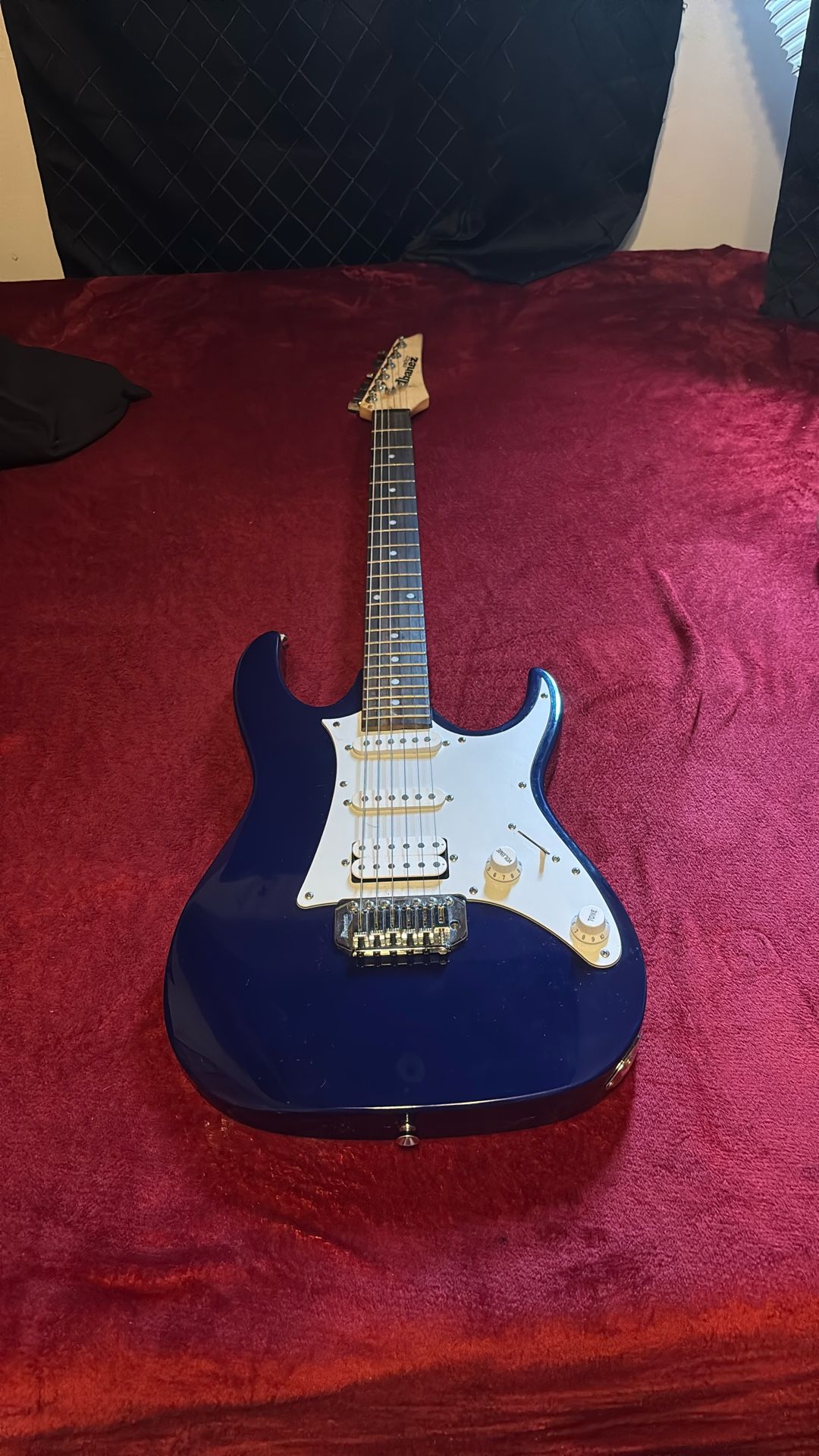Ibanez Gio Electric Guitar