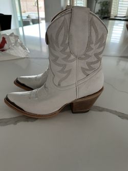 Western Boots- Miranda lambert
