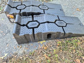 MAX RHINO RAMPS. ( 16,000 GVW CAPACITY )