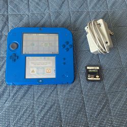 Nintendo 2ds With Charger Stylus And Call Of Duty 4