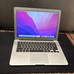 MacBook Air Early 2015 with macOS Monterey