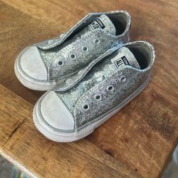 Girl Converse Size 6