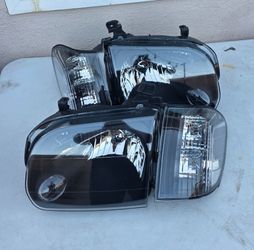 Toyota Tundra Sequoia Headlights Luces Micas Calaveras Faros Faroles Focos Headlamps 05-07