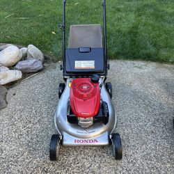 Honda Self Propelled Lawn Mower 