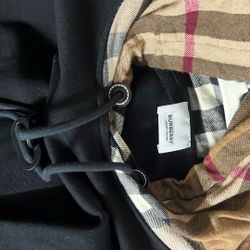 Burberry Sweater 