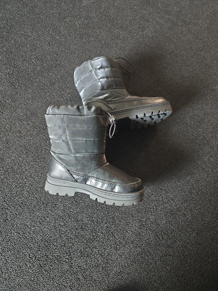 Snow Boots! Unisex Size 12 TODDLER SIZE