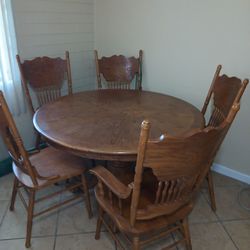 Vintage Oak Claw foot Table With Leaf And 6 Chairs