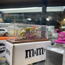 HOT WHEELS RLC M&M KOOL KOMBI