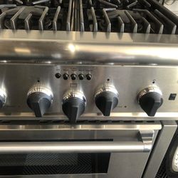 Thermador “Professional” Oven And Cook Top