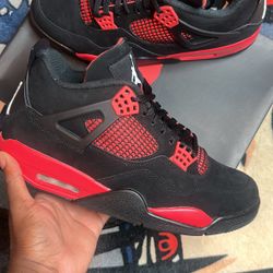 Jordan 4 VNDS Size 11 Men’s 