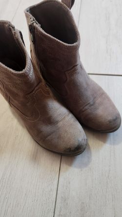 Girls Cowboy Boot.Used