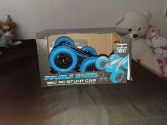 Double Wheel 360 RC Stunt Car Blue